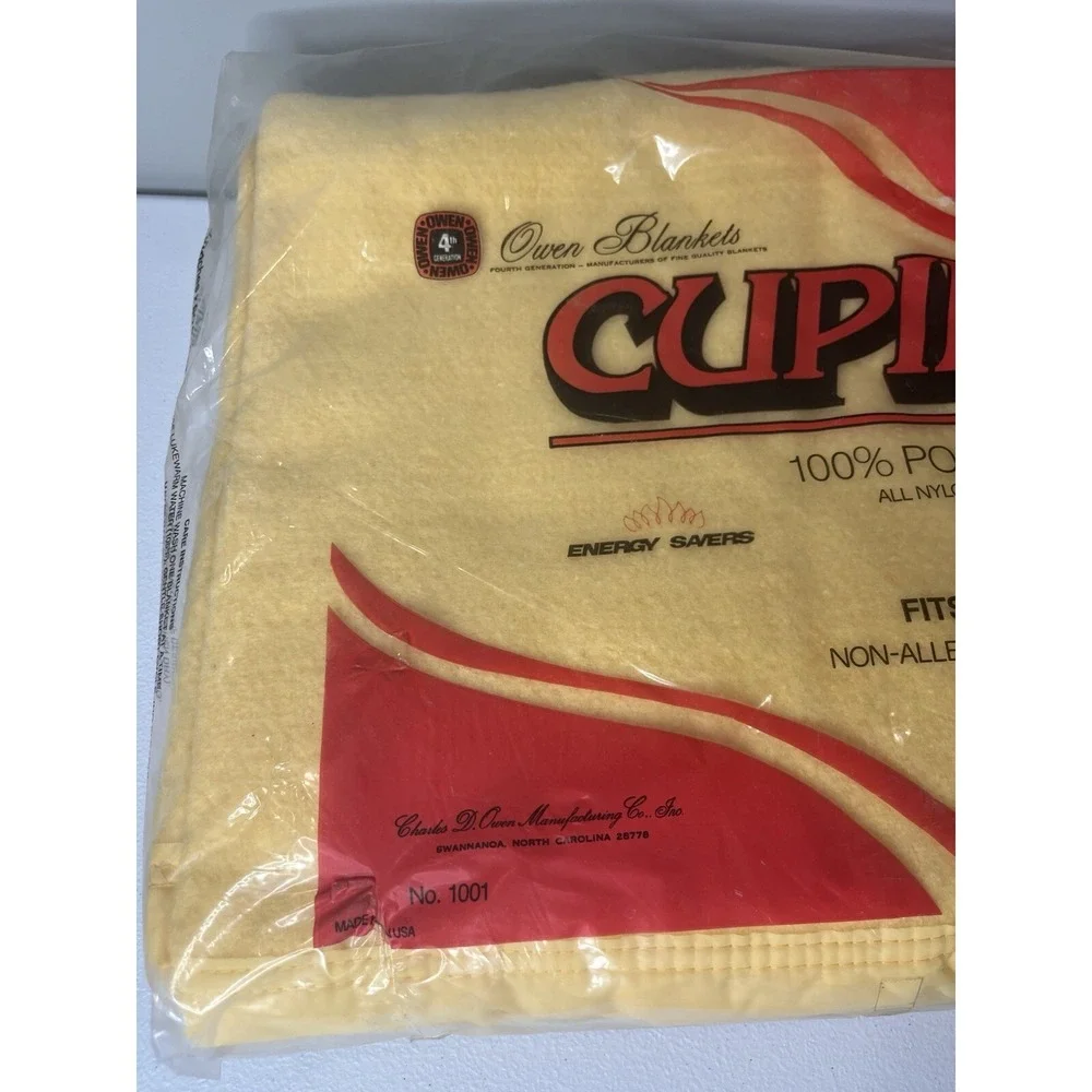 Vintage Cupid Yellow‎ Blanket 72